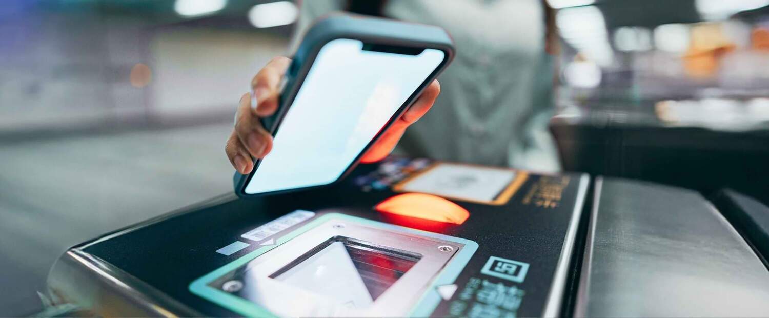 Scanning at the airport customs